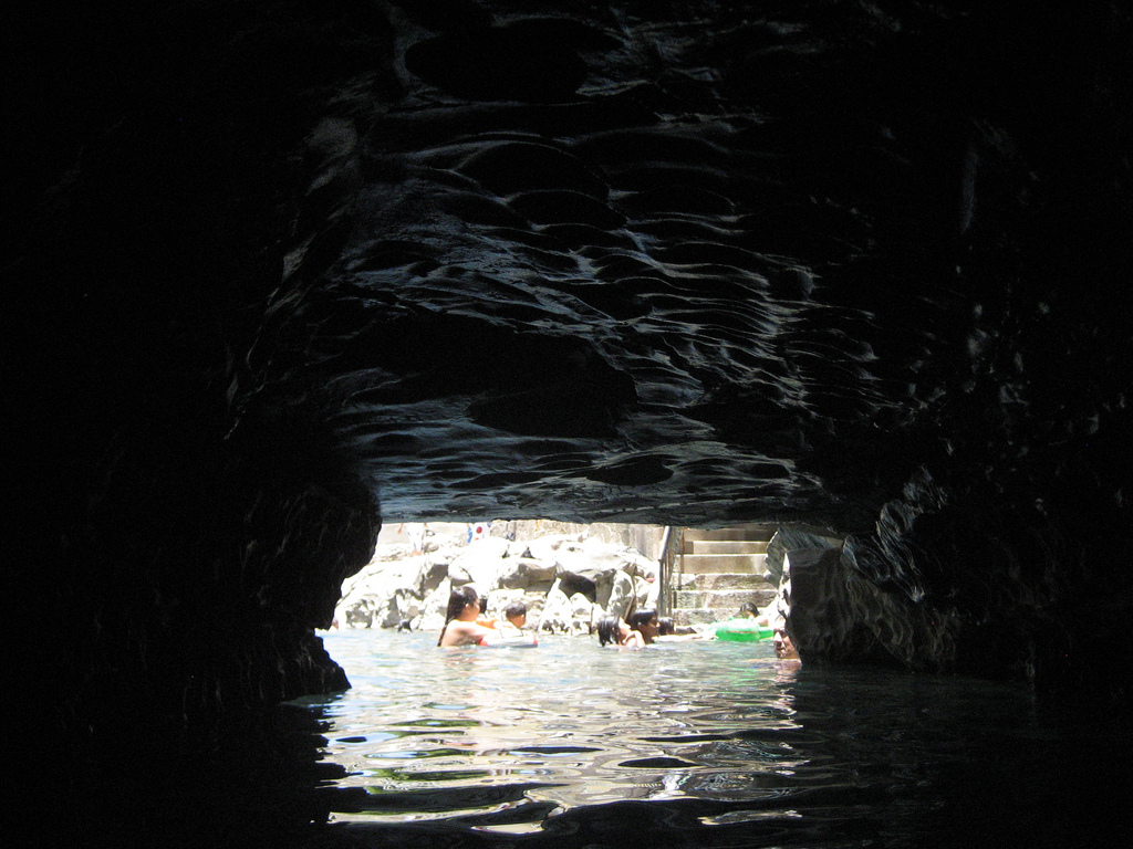 thermal water cave fotografia